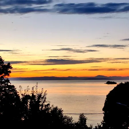 Mare - Sunny Island Rab Kampor