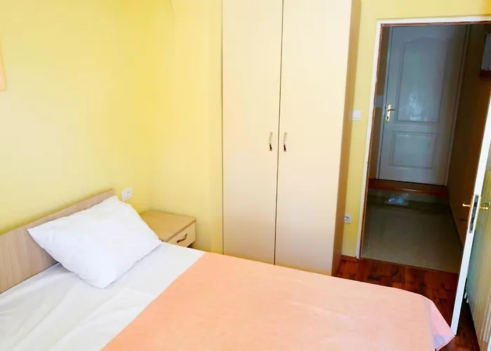 Mare - Sunny Island Rab Kampor
